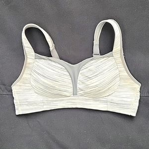 Lululemon Ta Ta Tamer Bra with Pads